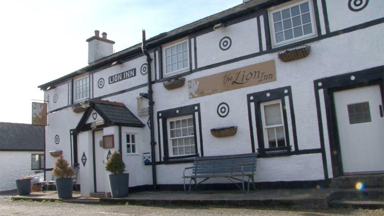 The Lion Bed And Breakfast Gwytherin Exterior photo
